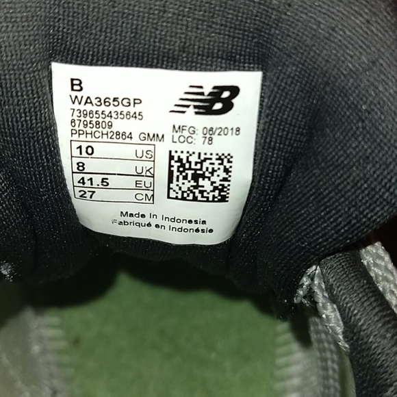 NWOT New Balance - Picture 8 of 8